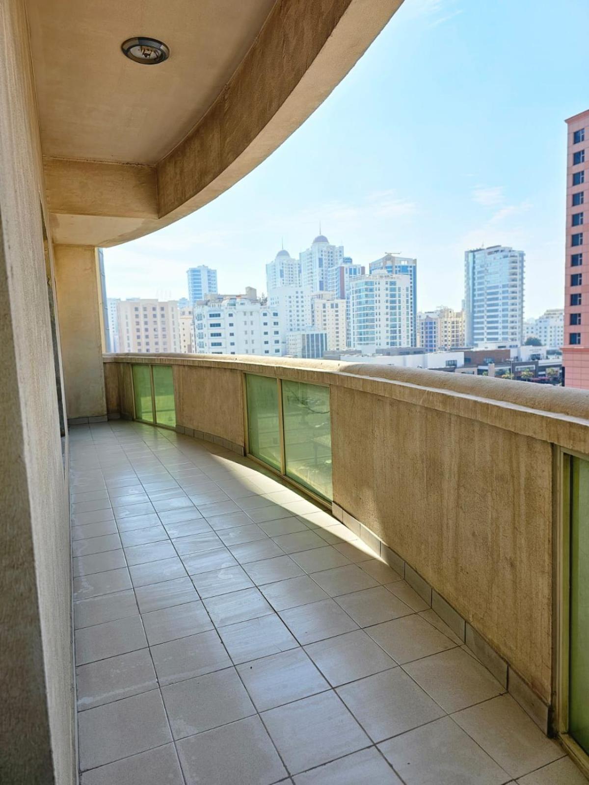 Al Sahab Tower Apartamento Manama Exterior foto